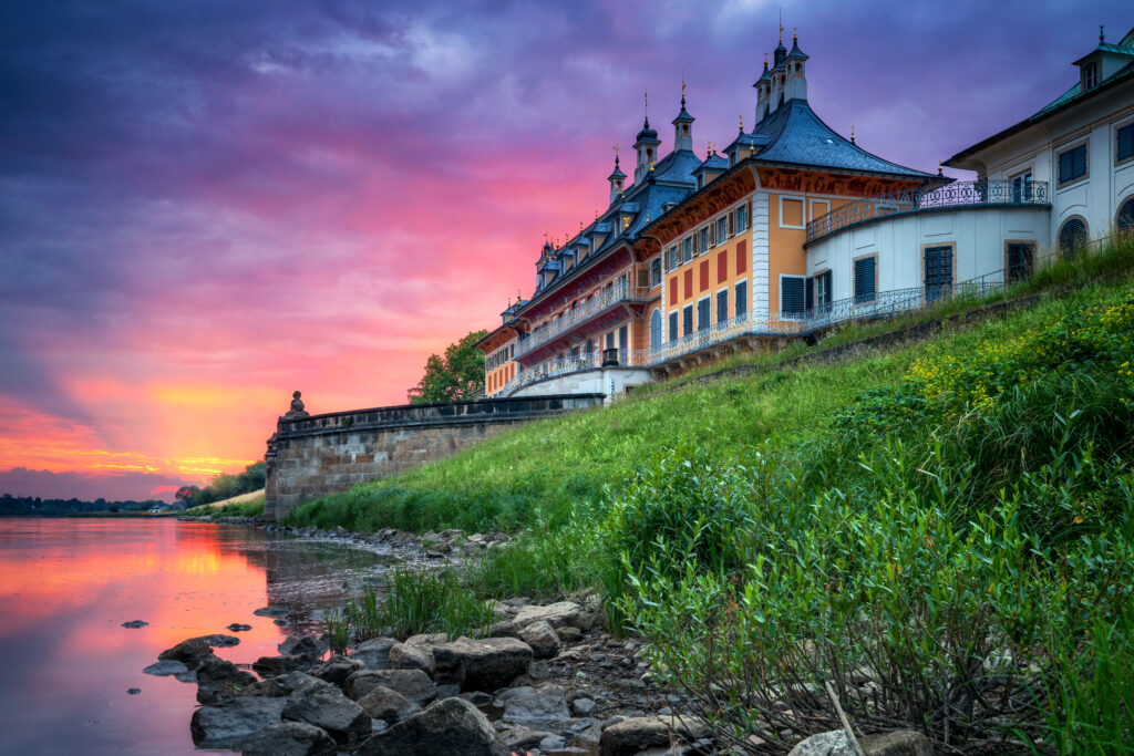 PIL_DDPixMarcelQuietzsch_Elbe_Sonnenuntergang_Wasserpalais_01075_2022